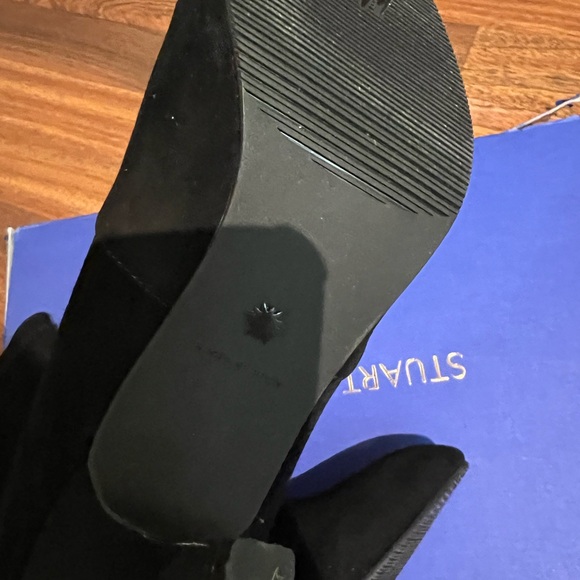 Stuart Weitzman suited bootie. Size 5/35. New - Picture 3 of 3